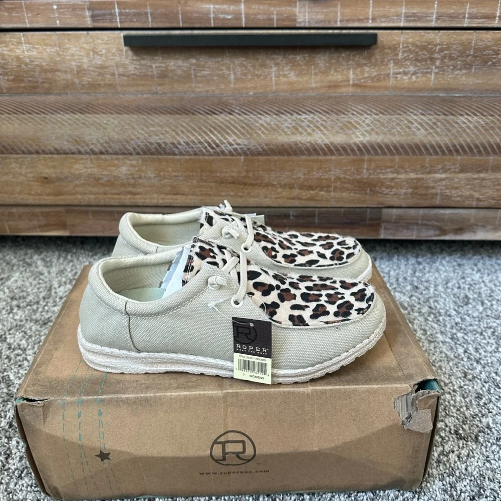 Women’s Roper leopard shoes - Picture 2 of 6